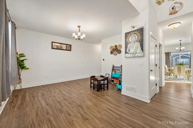 3553 Doral Drive, Elgin, IL 60124