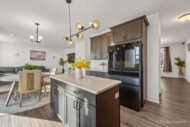 3553 Doral Drive, Elgin, IL 60124