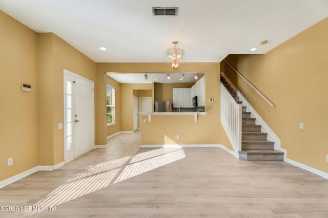 7990 BAYMEADOWS Road E 2108, Jacksonville, FL 32256