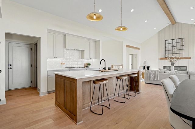 3654 N Bristol Ct, Wichita, KS 67226