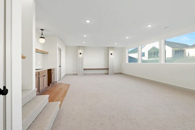 3654 N Bristol Ct, Wichita, KS 67226