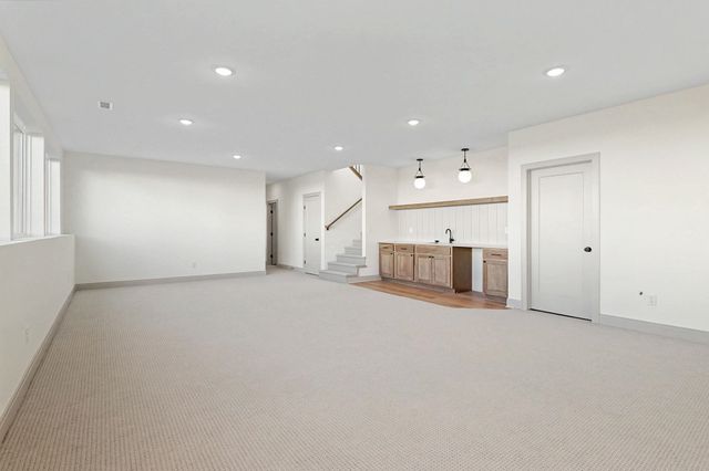 3654 N Bristol Ct, Wichita, KS 67226