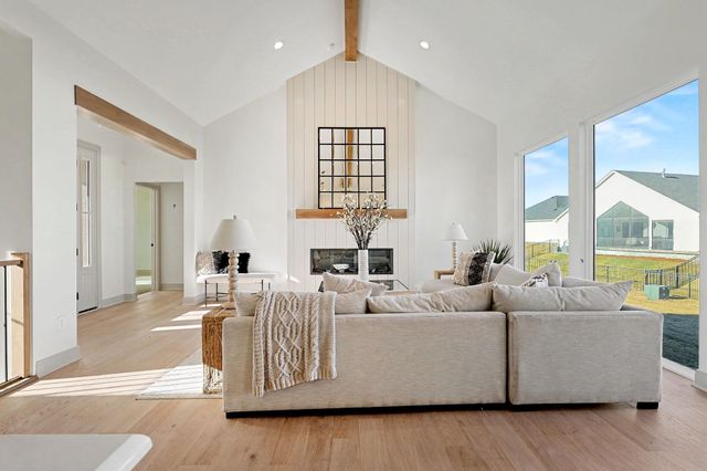 3654 N Bristol Ct, Wichita, KS 67226