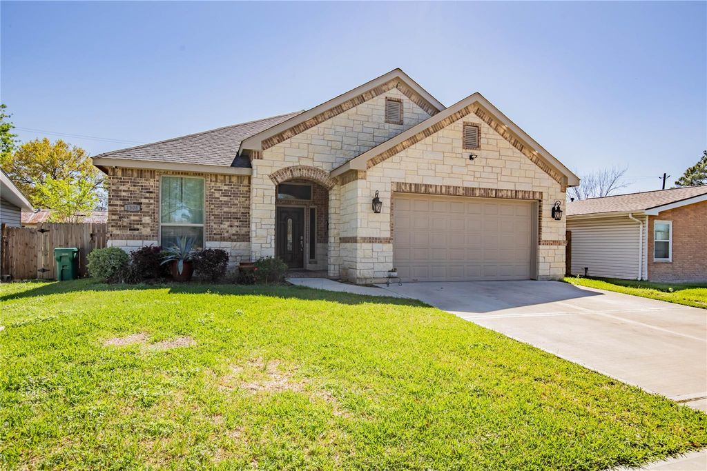 1308 Fresa Road, Pasadena, TX 77502