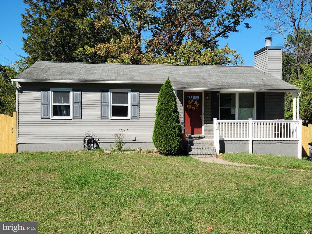 898 BRIGHTON PL, Glen Burnie, MD 21061