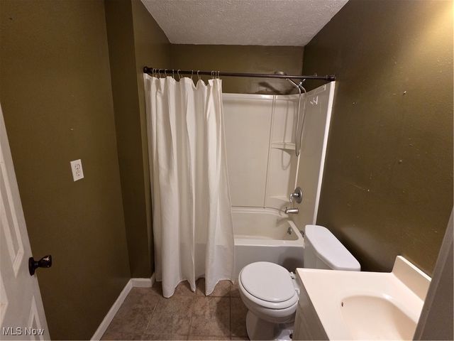 4571 Elm Avenue, Brunswick, OH 44212