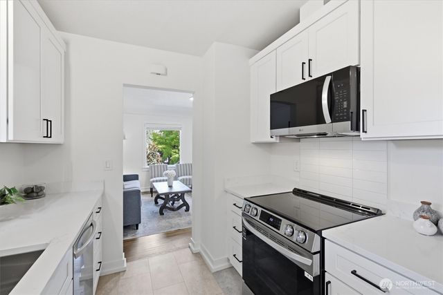 13349 25th Avenue NE, Seattle, WA 98125