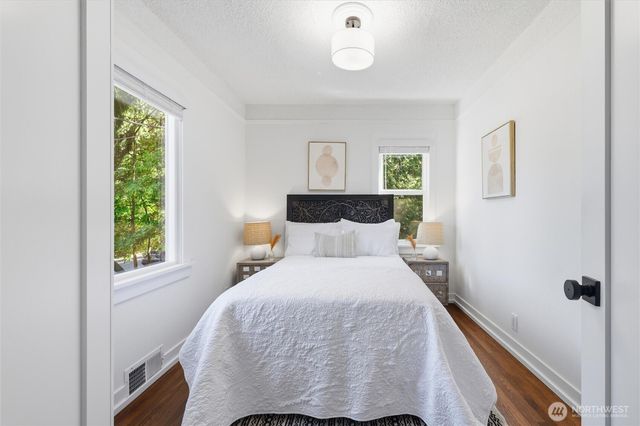 13349 25th Avenue NE, Seattle, WA 98125