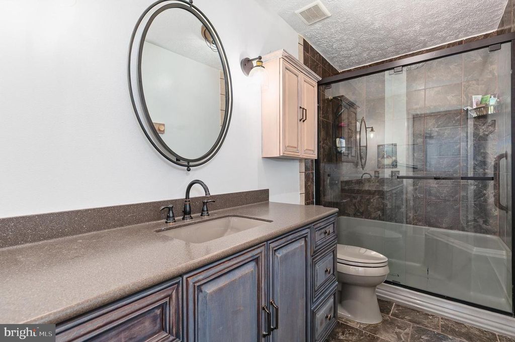 Image 29 of property listing at 10924 BEECH CREEK DR, Columbia, MD 21044