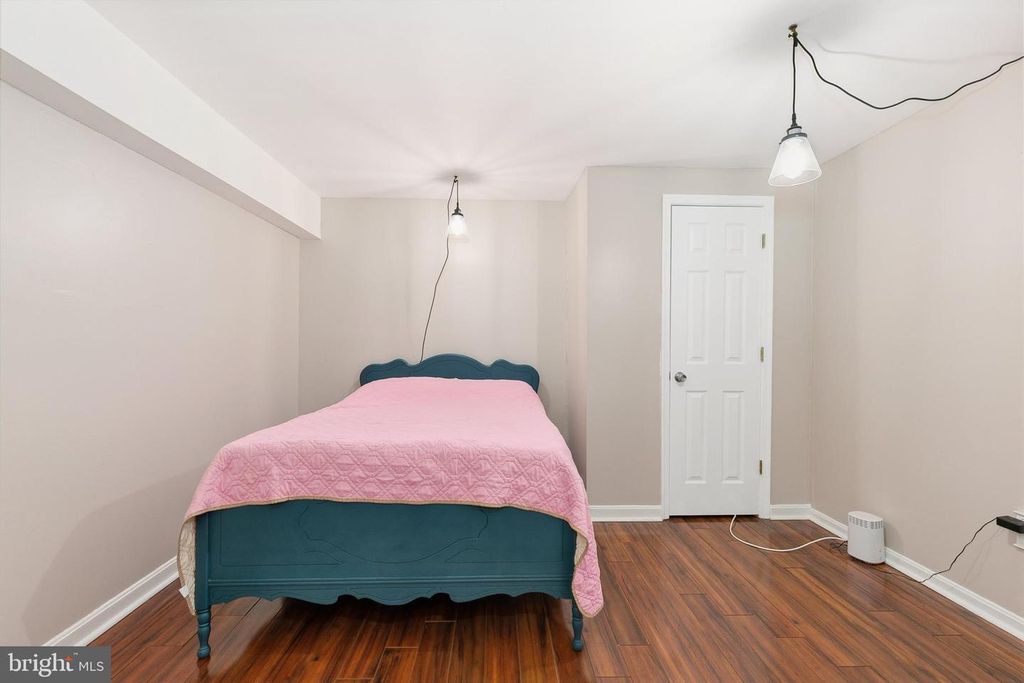 Image 37 of property listing at 10924 BEECH CREEK DR, Columbia, MD 21044