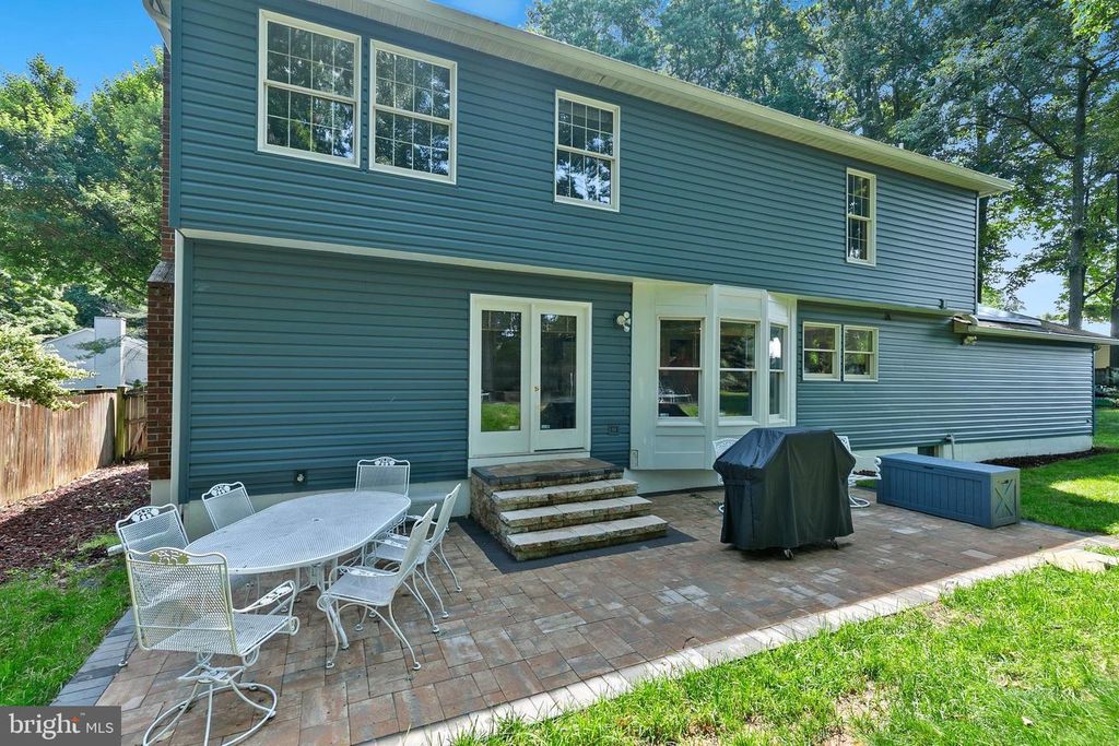 Image 41 of property listing at 10924 BEECH CREEK DR, Columbia, MD 21044