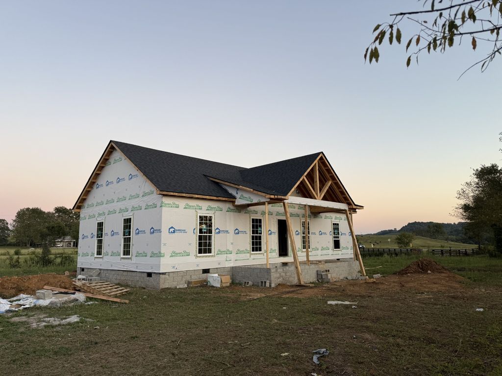 3186 Jett Rd, Pulaski, TN 38478