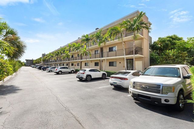 3605 S Ocean Boulevard 229, South Palm Beach, FL 33480