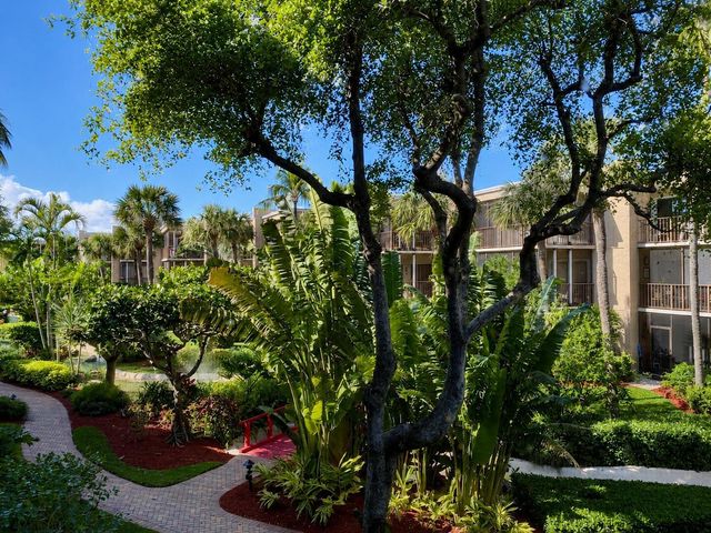 3605 S Ocean Boulevard 229, South Palm Beach, FL 33480