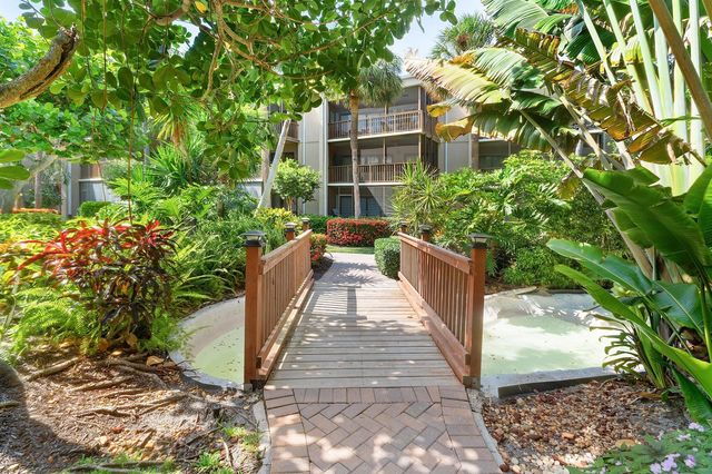 3605 S Ocean Boulevard 229, South Palm Beach, FL 33480
