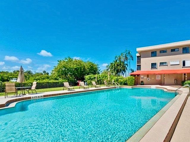 3605 S Ocean Boulevard 229, South Palm Beach, FL 33480