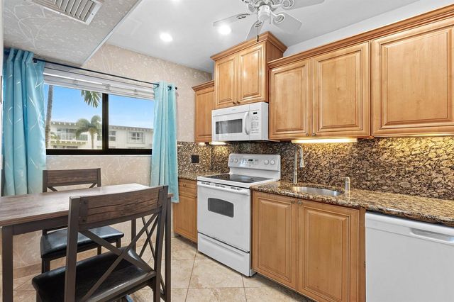 3605 S Ocean Boulevard 229, South Palm Beach, FL 33480