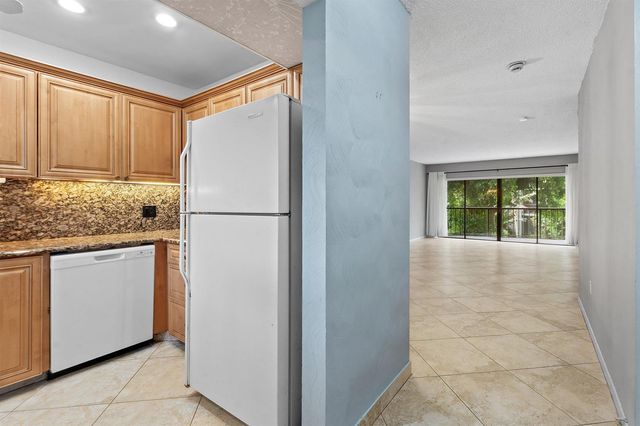 3605 S Ocean Boulevard 229, South Palm Beach, FL 33480