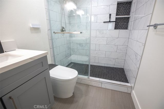 1381 S Walnut S 2005, Anaheim, CA 92802