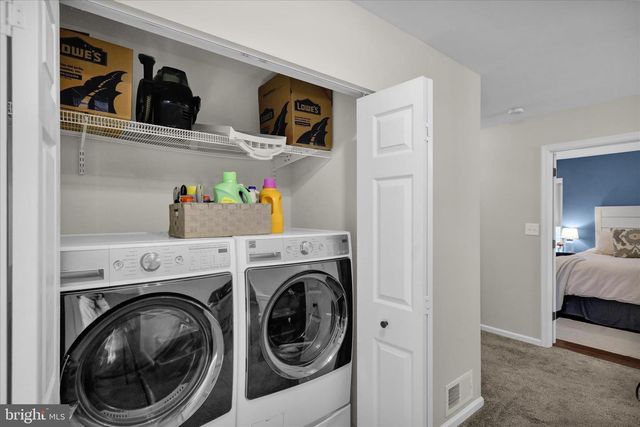 910 CLOVER LN, Gilbertsville, PA 19525