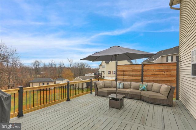 910 CLOVER LN, Gilbertsville, PA 19525