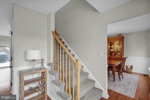 910 CLOVER LN, Gilbertsville, PA 19525