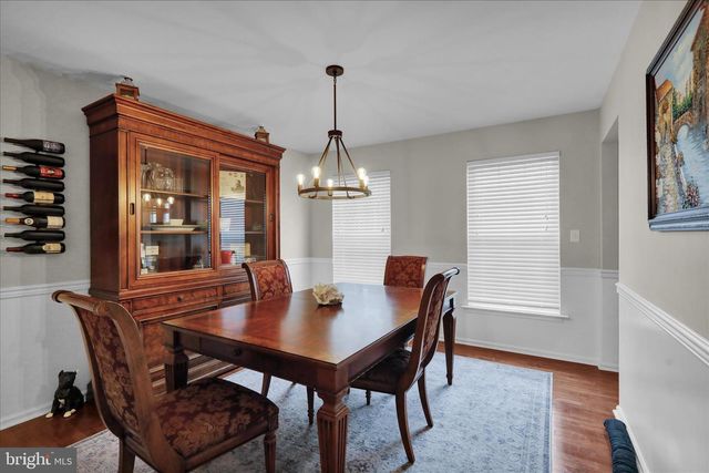 910 CLOVER LN, Gilbertsville, PA 19525