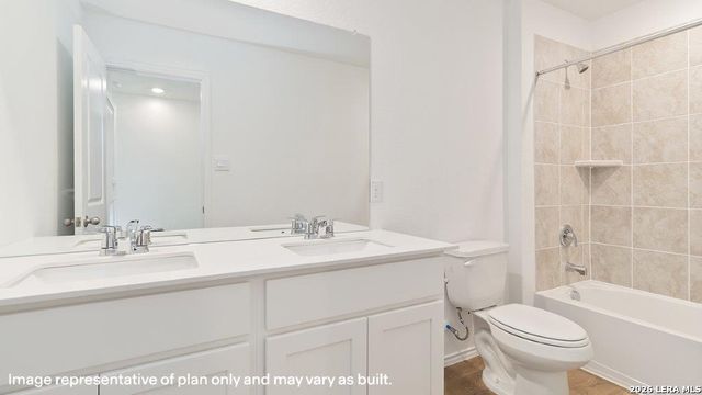 16027 Mahogany Way, Elmendorf, TX 78112