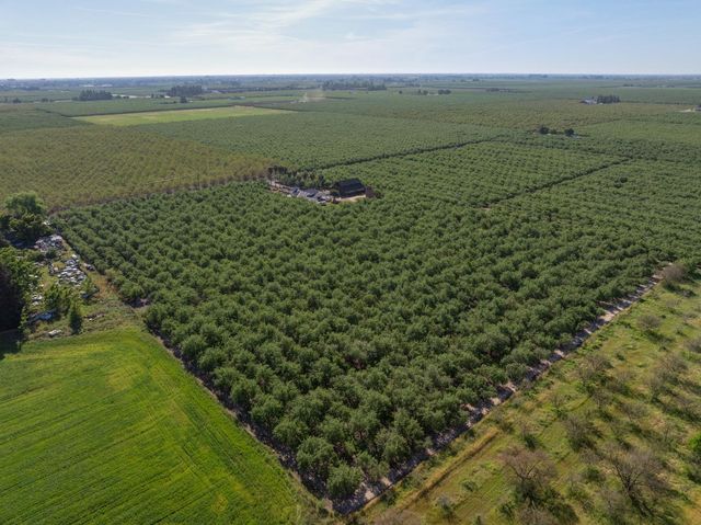 1113 Clark Rd, Modesto, CA 95358