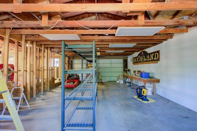 1113 Clark Rd, Modesto, CA 95358