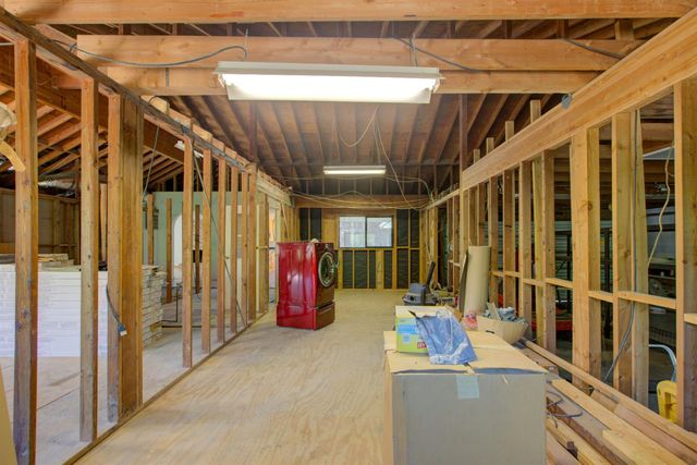 1113 Clark Rd, Modesto, CA 95358