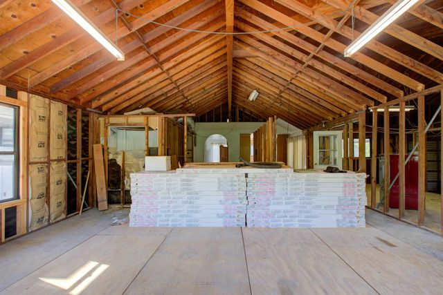 1113 Clark Rd, Modesto, CA 95358