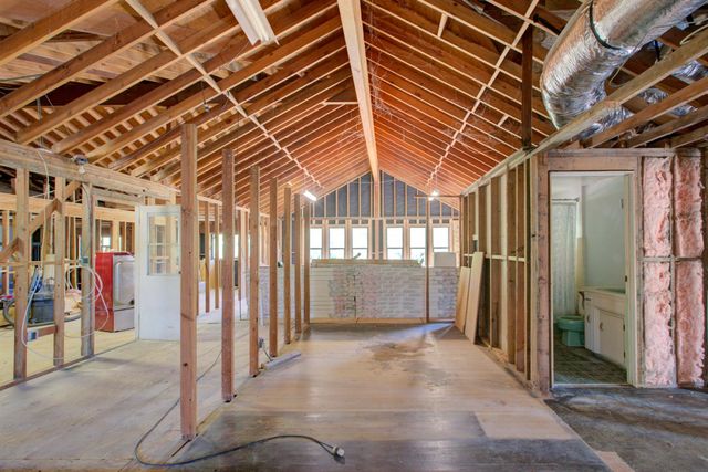 1113 Clark Rd, Modesto, CA 95358