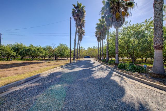 1113 Clark Rd, Modesto, CA 95358