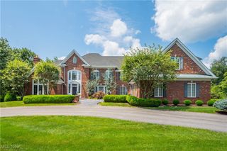 1 RIVERSIDE Drive, New Cumberland, WV 26047