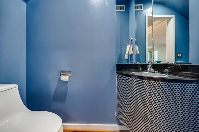 4122 Travis Street 19, Dallas, TX 75204
