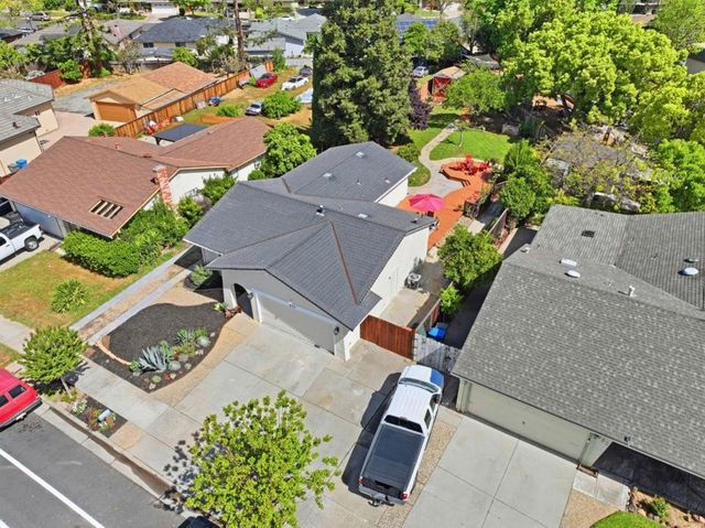 833 Welburn Avenue, Gilroy, CA 95020