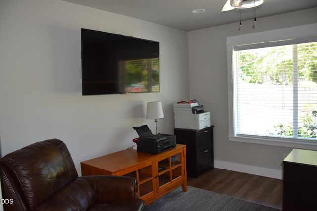 303 NW Collette Way, Grants Pass, OR 97526