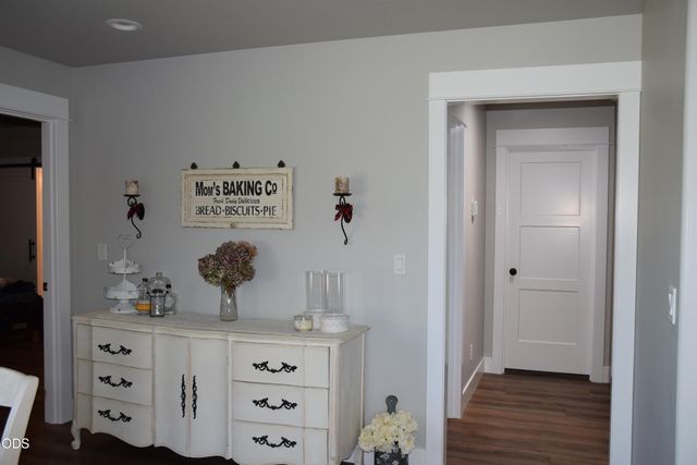 303 NW Collette Way, Grants Pass, OR 97526