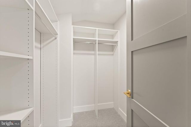 208 ELM ST SW, Vienna, VA 22180
