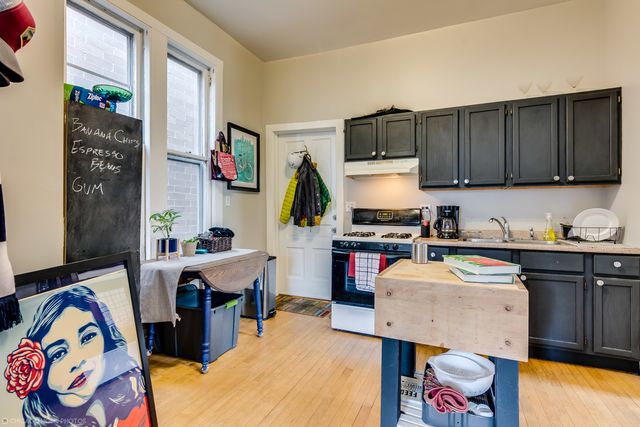 2009 W HURON Street, Chicago, IL 60612