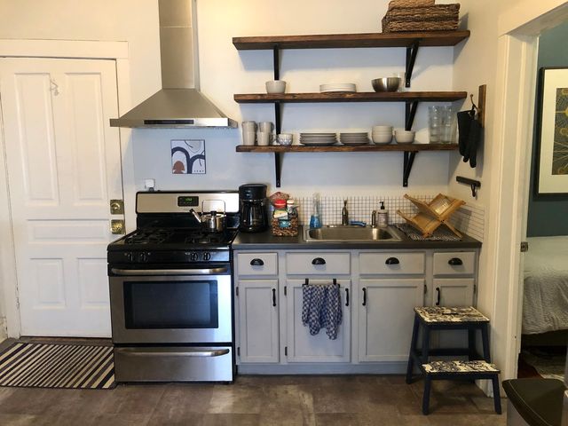 2009 W HURON Street, Chicago, IL 60612