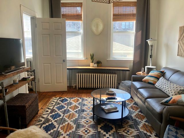 2009 W HURON Street, Chicago, IL 60612