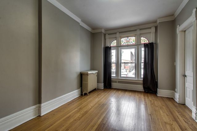 2009 W HURON Street, Chicago, IL 60612