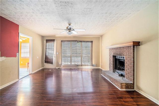 890 Kent Court, Lithonia, GA 30058