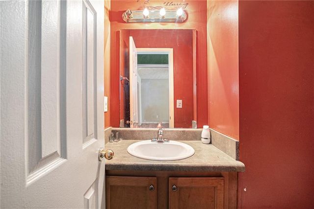 890 Kent Court, Lithonia, GA 30058