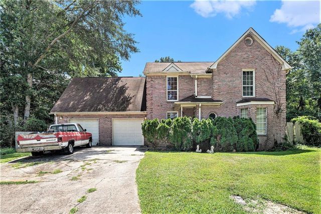 890 Kent Court, Lithonia, GA 30058