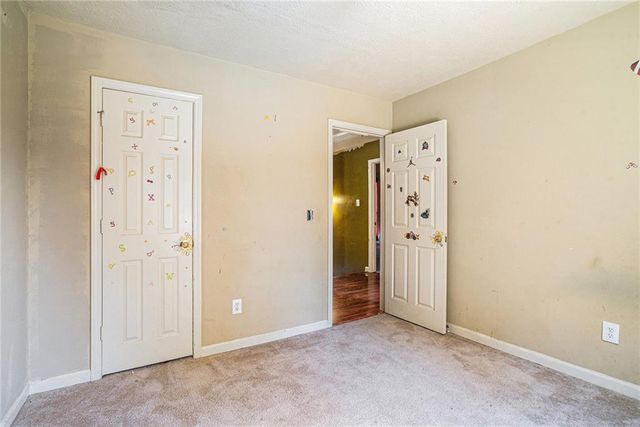 890 Kent Court, Lithonia, GA 30058