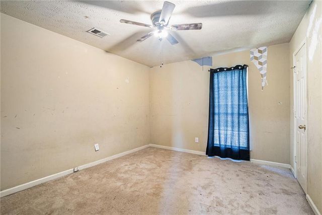 890 Kent Court, Lithonia, GA 30058