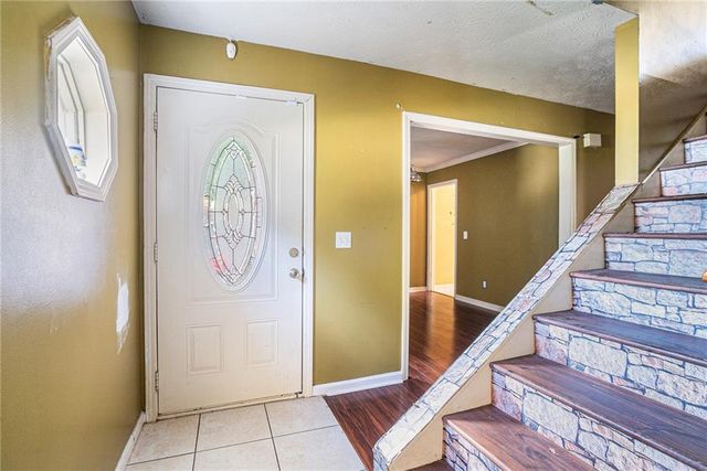 890 Kent Court, Lithonia, GA 30058
